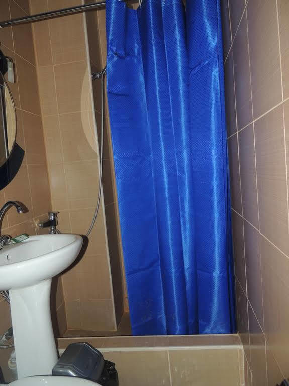 טביליסי Visit Hotel מראה חיצוני תמונה
