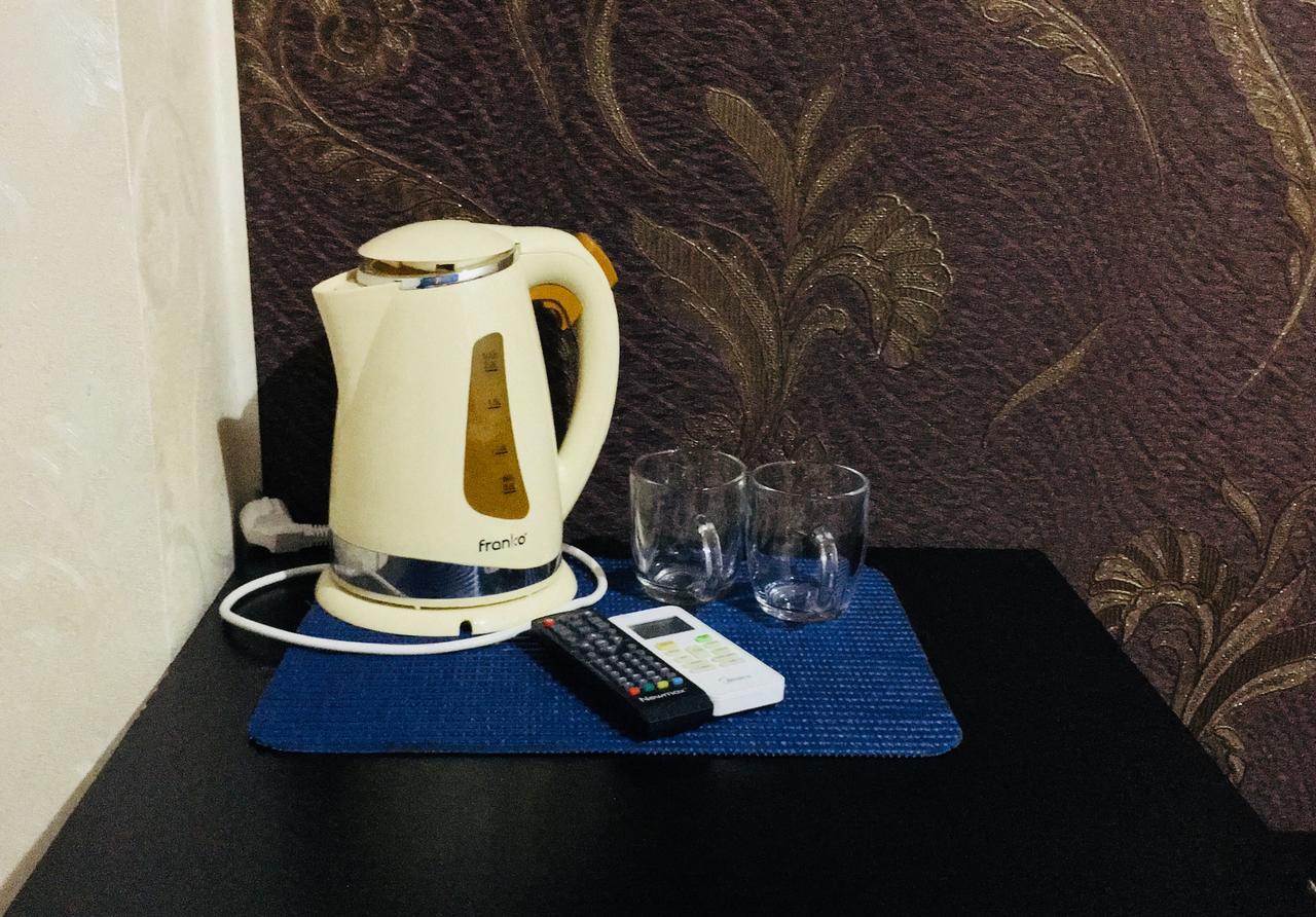 טביליסי Visit Hotel מראה חיצוני תמונה